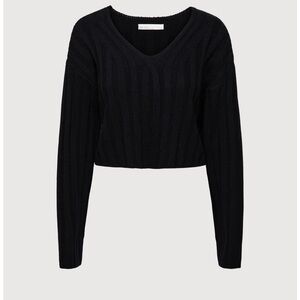NWOT oak and fort cropped black sweater